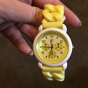 New you and company yellow stretch watch